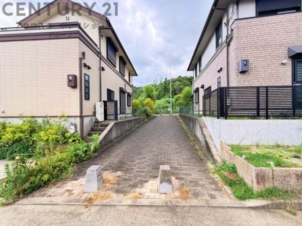 川西市南野坂２丁目の中古一戸建て