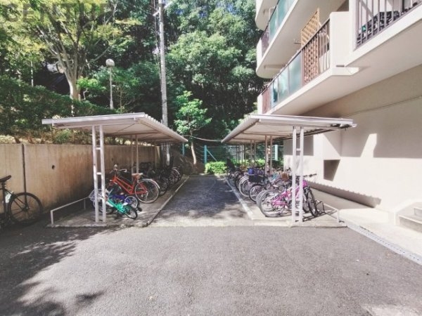 ジャルダン宝塚中山台2番館B棟