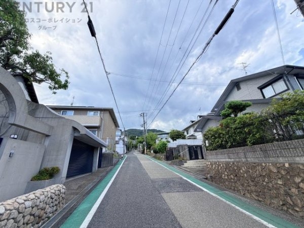 宝塚市宝梅３丁目の中古一戸建て