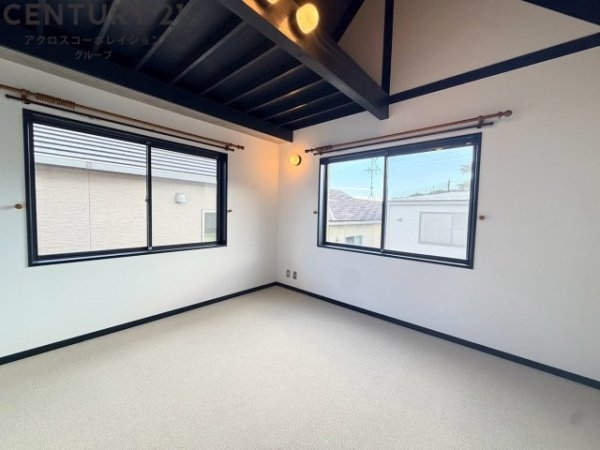 宝塚市宝梅３丁目の中古一戸建て
