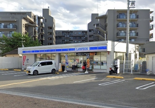 逆瀬川スカイハイツ(ローソン宝塚市役所前店)