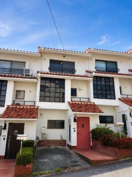 宝塚市逆瀬台6丁目中古テラスハウス