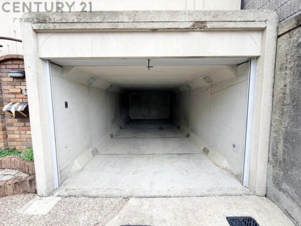 川西市丸山台３丁目の中古一戸建て