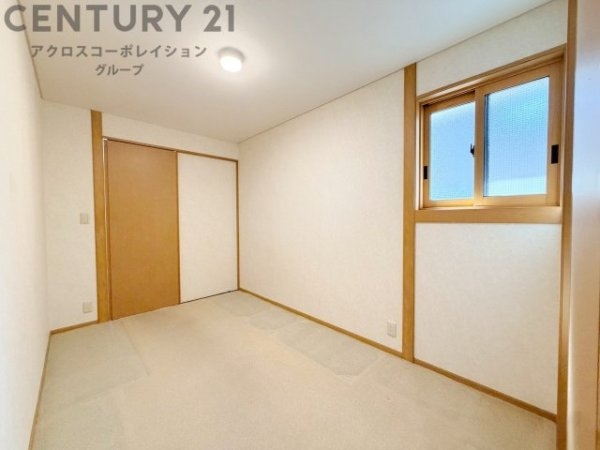 川西市けやき坂３丁目の中古一戸建て