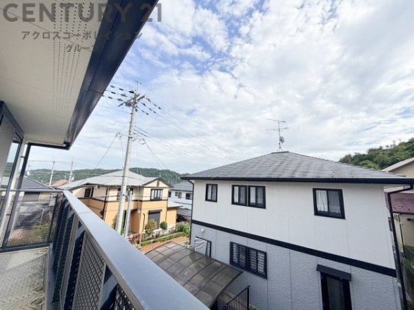 川西市けやき坂３丁目の中古一戸建て