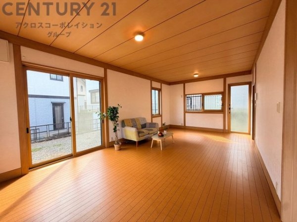 川西市けやき坂３丁目の中古一戸建て