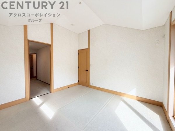川西市けやき坂３丁目の中古一戸建て