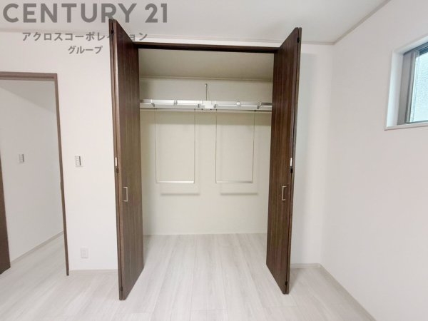 川西市緑が丘1丁目新築一戸建て