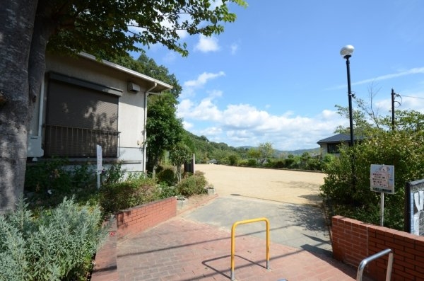 パルメーラ宝松苑(光ガ丘２丁目公園)