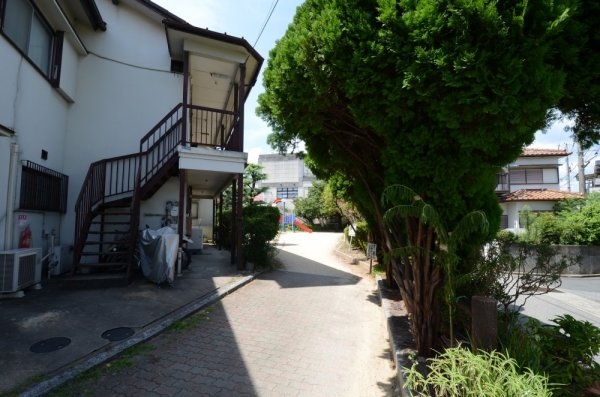 宝塚市光明町の中古一戸建て(光明第１公園)