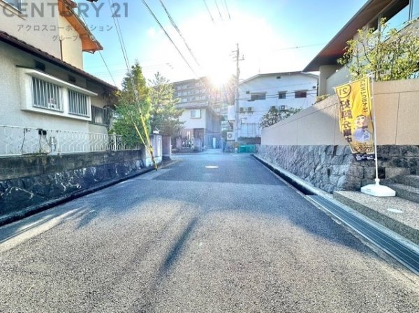 宝塚市雲雀丘１丁目の土地