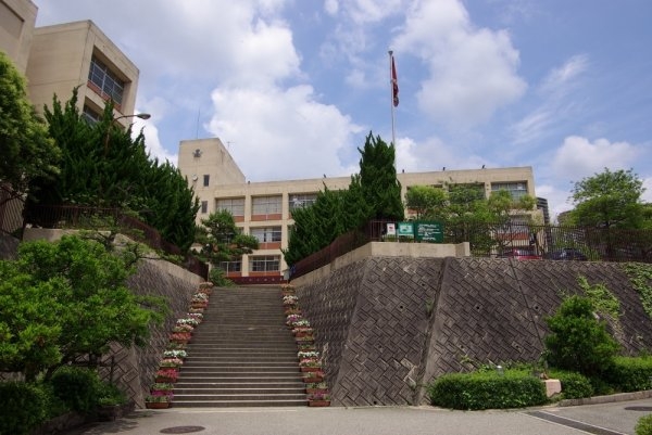 宝塚第五コーポラス(兵庫県立　宝塚北高等学校)