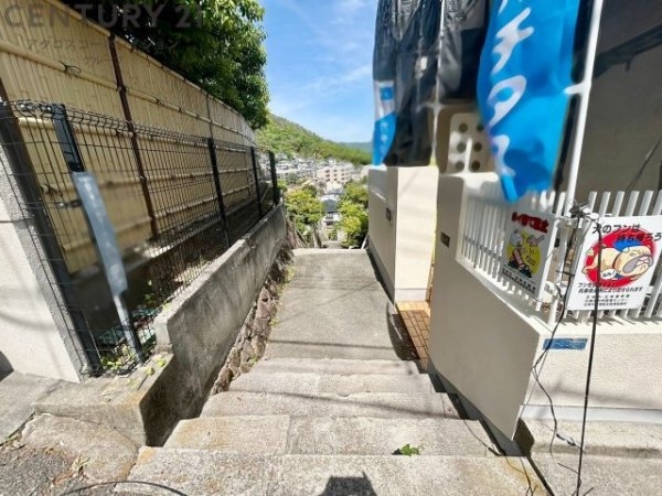 宝塚市雲雀丘山手２丁目の中古一戸建て