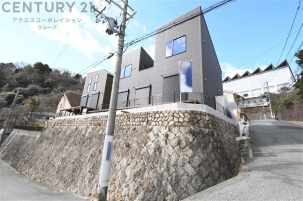 宝塚市紅葉ガ丘新築一戸建て