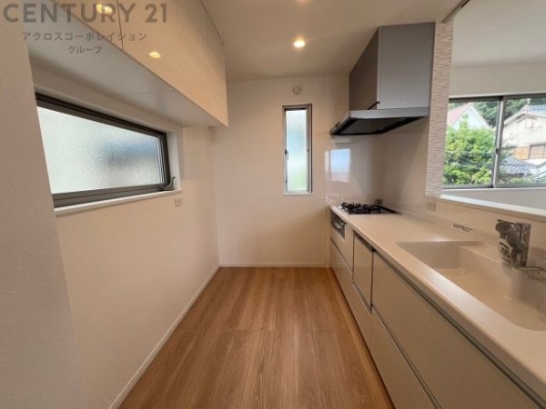 宝塚市泉ガ丘新築一戸建て