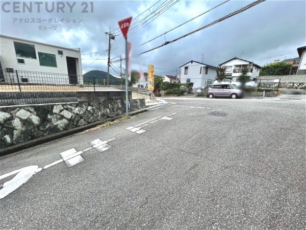 宝塚市逆瀬台３丁目の土地