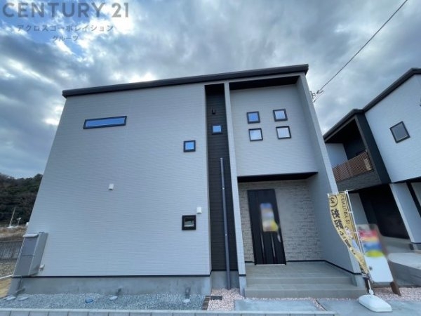 川西市多田院2丁目新築一戸建て
