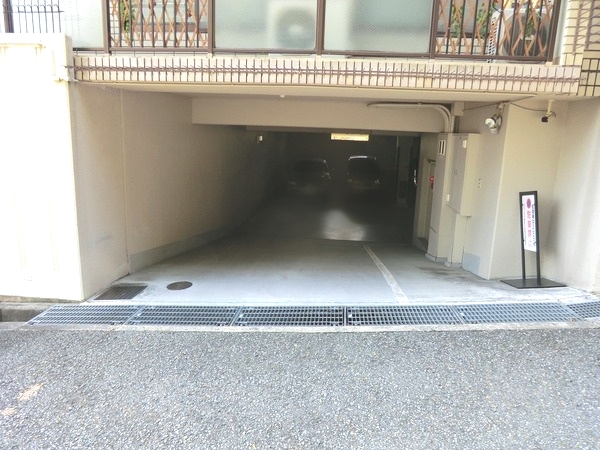 朝日プラザ雲雀丘西
