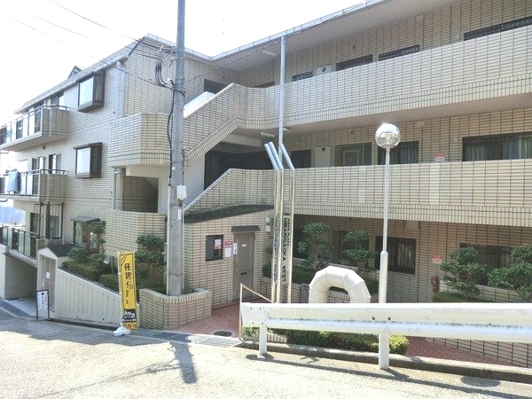 朝日プラザ雲雀丘西