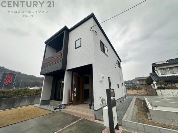 川西市多田院2丁目新築一戸建て