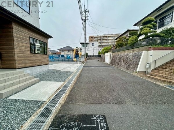 宝塚市中山五月台1丁目新築一戸建て