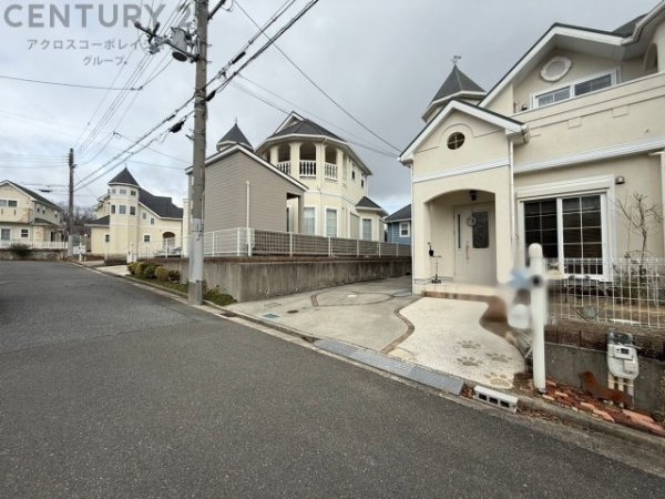 川西市けやき坂４丁目の中古一戸建て
