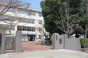 伊丹市桜ケ丘4丁目の土地(伊丹市立北中学校)