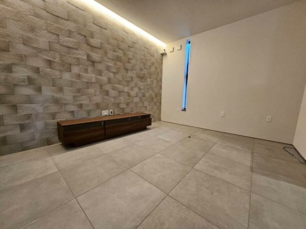 伊丹市昆陽泉町３丁目中古戸建