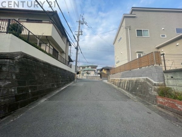 川西市萩原台東1丁目売り土地