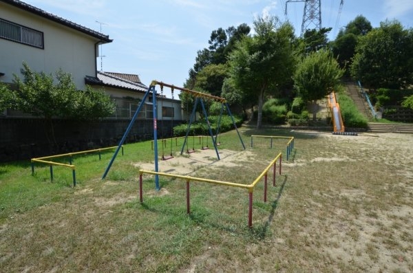 川西市緑台4丁目新築一戸建て(キリン公園)