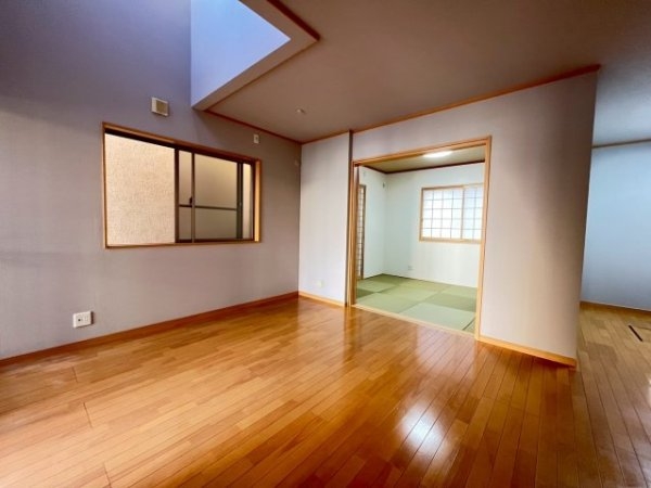伊丹市東野４丁目の中古一戸建て
