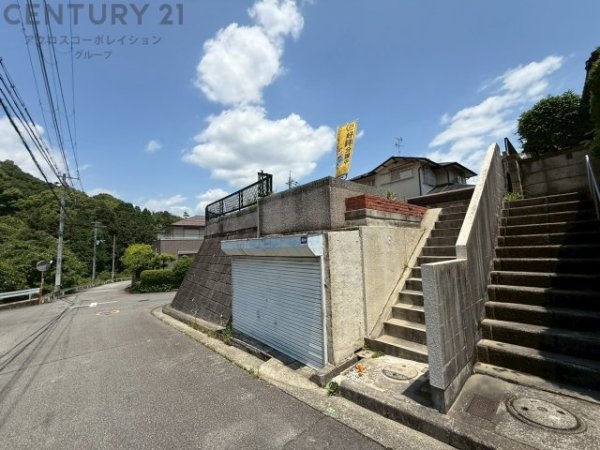 川西市湯山台２丁目売り土地