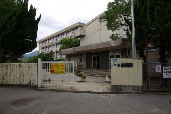 ライオンズマンション宝塚売布B棟(宝塚市立 売布小学校)