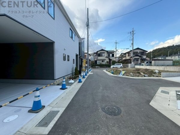 リナージュ川西笹部２丁目24-2期　全4区画