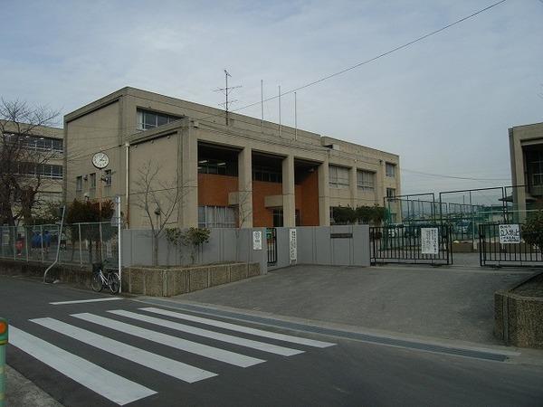 向日市寺戸町二ノ坪の土地(向日市立西ノ岡中学校)