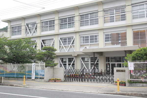 乙訓郡大山崎町字下植野小字宮脇の中古一戸建て(大山崎町立大山崎小学校)