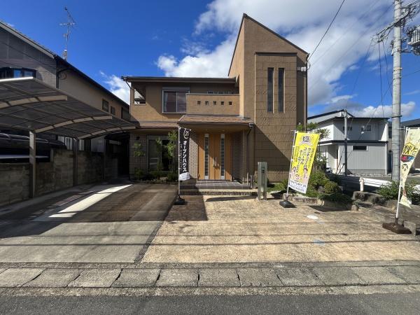 京都市伏見区羽束師鴨川町の中古一戸建