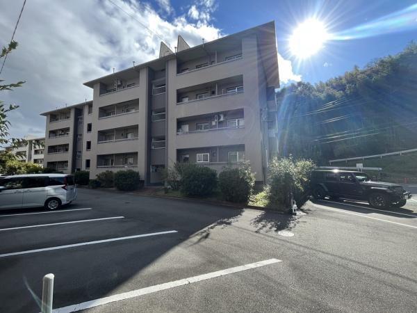 南円明寺ヶ丘団地15棟