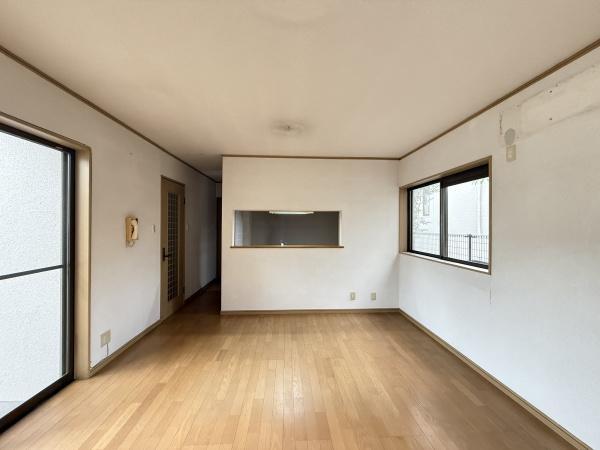 京都市西京区御陵峰ケ堂町２丁目の中古一戸建