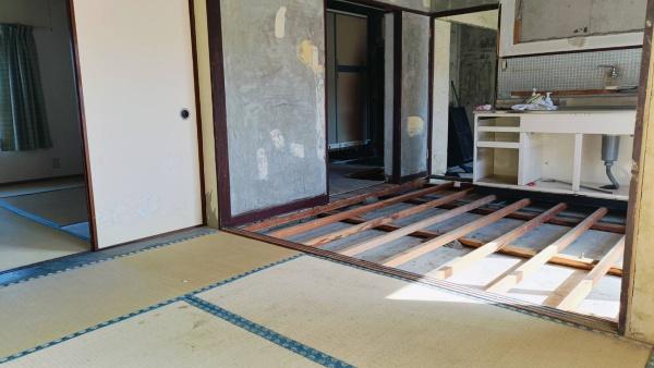 円明寺ヶ丘団地L棟