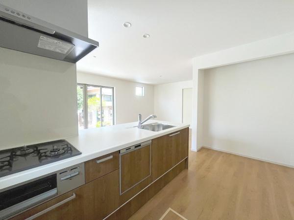 長岡京市今里4丁目の新築一戸建(キッチン)