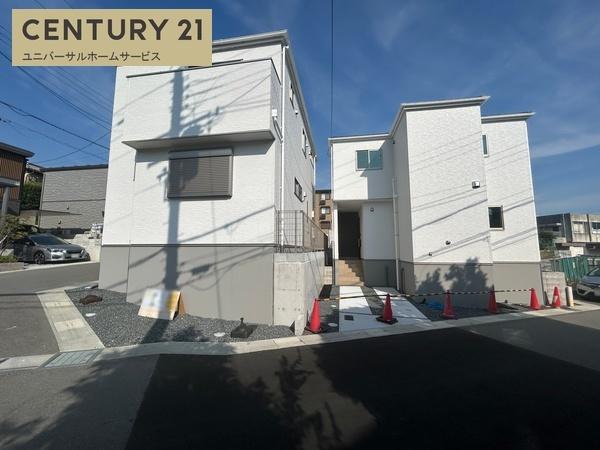 長岡京市奥海印寺太鼓山の新築一戸建(前面道路含む現地写真)