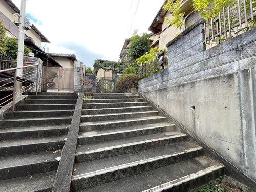 長岡京市金ケ原上ノ谷の中古一戸建て