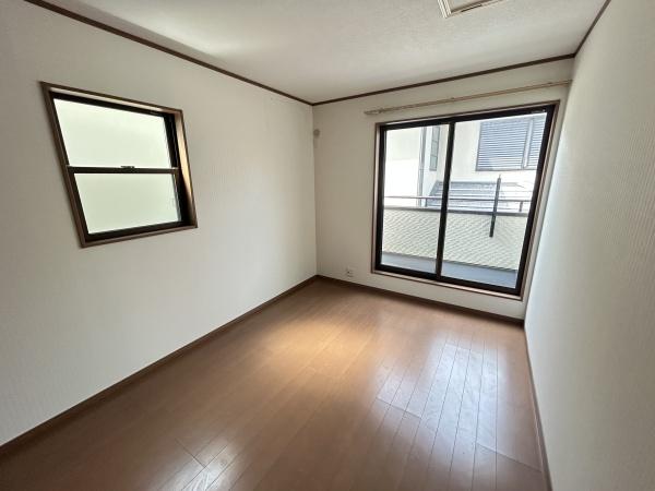 向日市寺戸町中村垣内の中古一戸建て