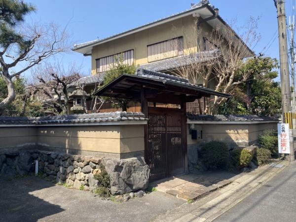 京都市右京区嵯峨天龍寺瀬戸川町の中古一戸建