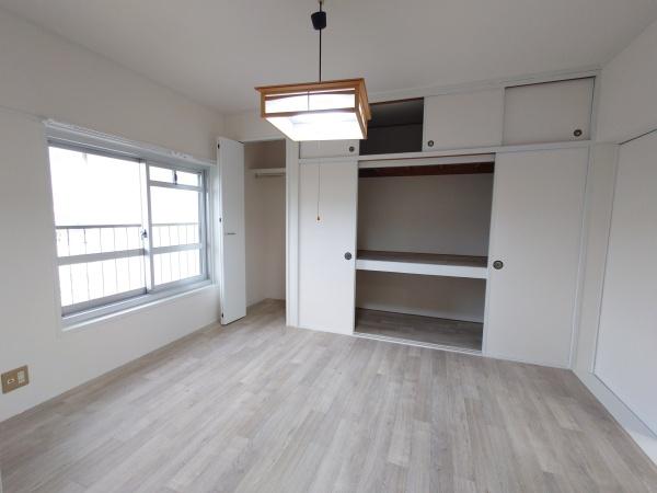 円明寺ヶ丘団地A棟(洋室)