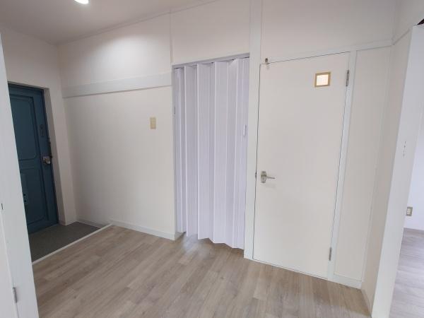 円明寺ヶ丘団地A棟(玄関)