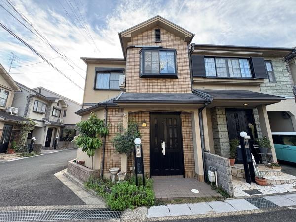 長岡京市勝竜寺二ノ坪の中古一戸建