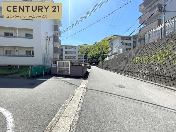 南円明寺ヶ丘団地8棟