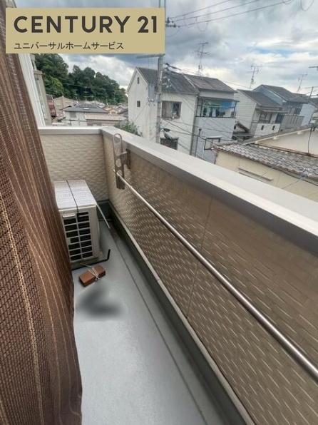 長岡京市滝ノ町2丁目の中古一戸建て(バルコニー)